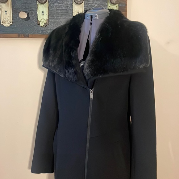 DKNY Black Asymmetrical Wool Mix Coat with Faux Fur Collar Size 14 - Picture 4 of 16